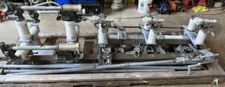 S&C - 192322-T200 - 400E 15KV Pole Mount Switch Product Image